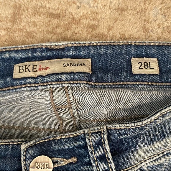 🔥🔥🐾 BKE Women's Straight Leg Jeans - Faded Indigo - Picture 6 of 10